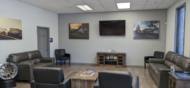 Fastlane Smyrna Auto Shop Waiting Area