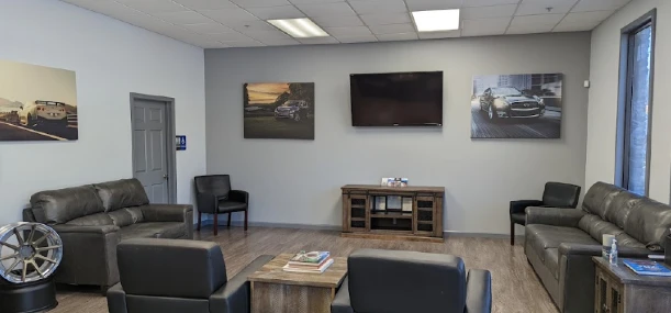 Fastlane Smyrna waiting area